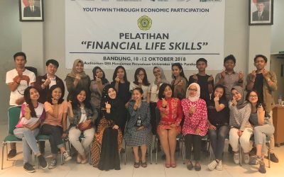 Pelatihan Financial Life Skill (FLS) oleh Program Studi DIII Manajemen Perusahaan Bekerjasama dengan Youth Empowerment Project (YEP) USAID